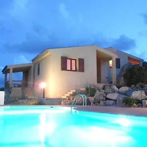 Con Piscina Costa Paradiso